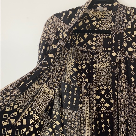 Ecote Kimono - Picture 3 of 5